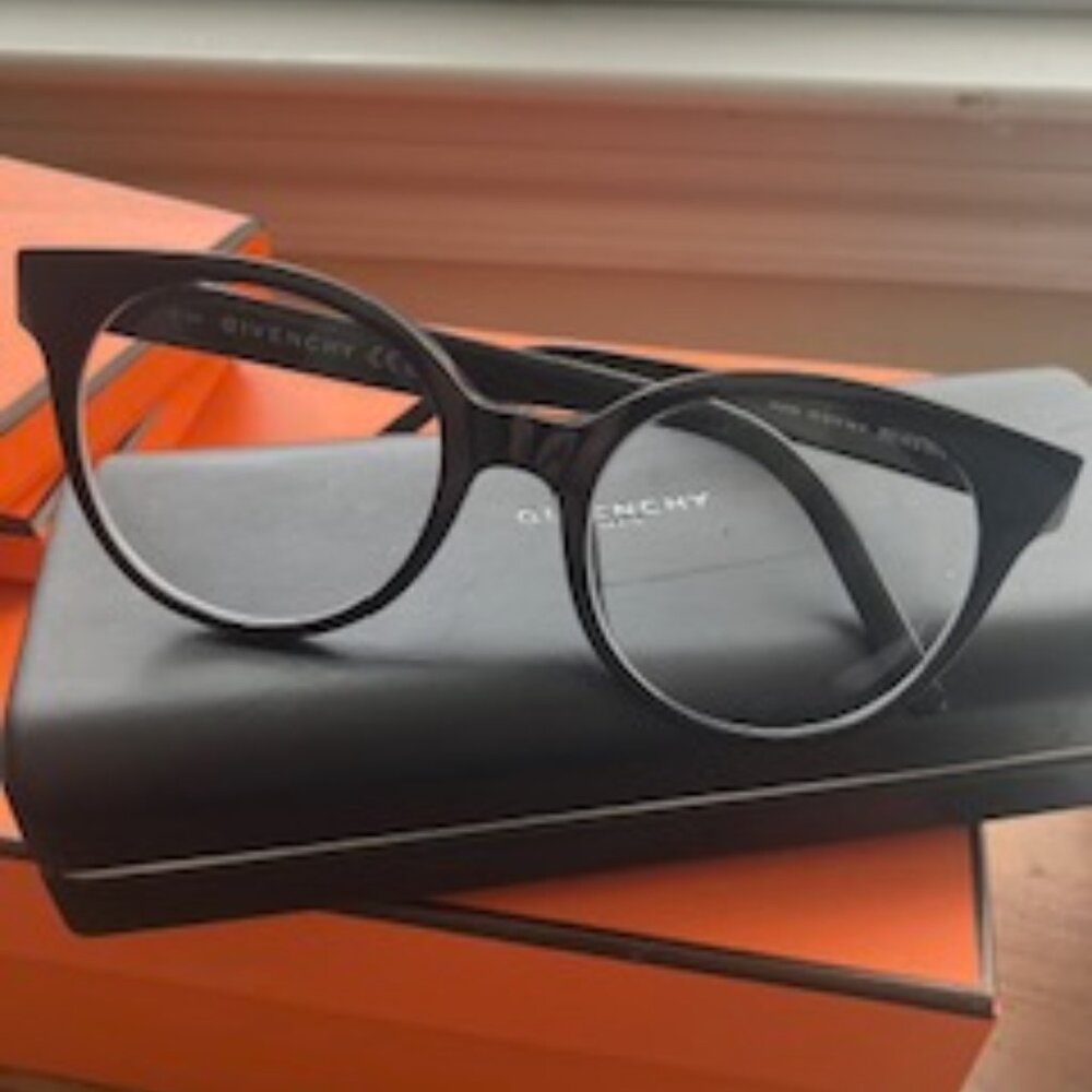 Givenchy Optical Frames Model Number: GV50028I052 - image 1